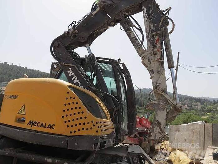 Mecalac 714 MW حفارات خاصة