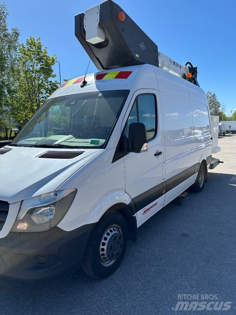 VERSALIFT VDT-170-F المنصات الهوائية المثبتة على شاحنة