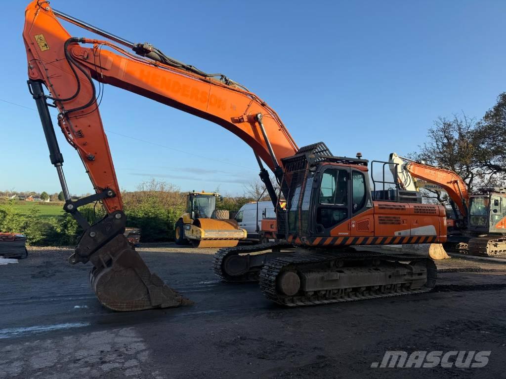 Doosan DX 340 LC حفارات زحافة
