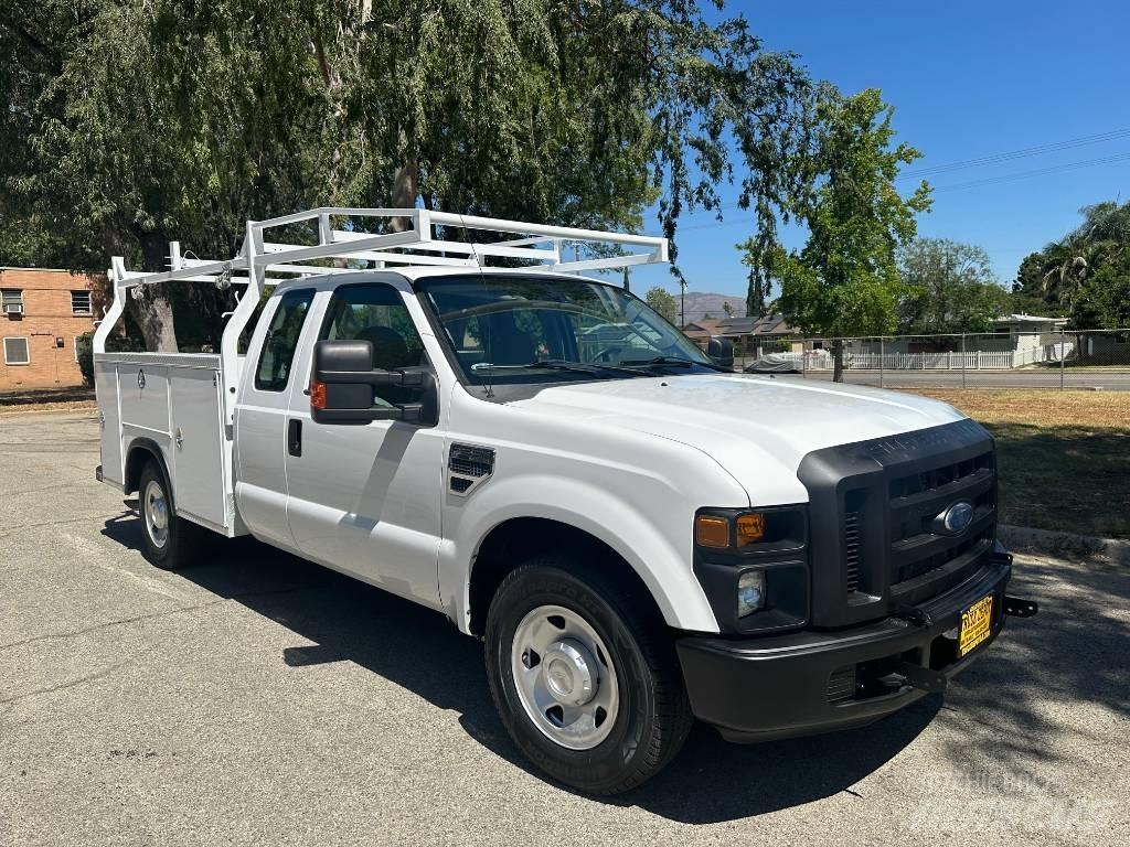 Ford F 250 SD شاحنات خفيفة/مفصلية الجوانب