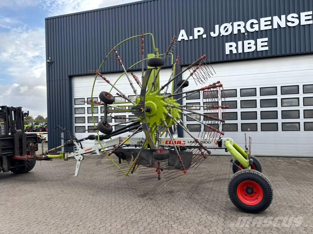 CLAAS Liner 2900 مكابس وميبسات التبن