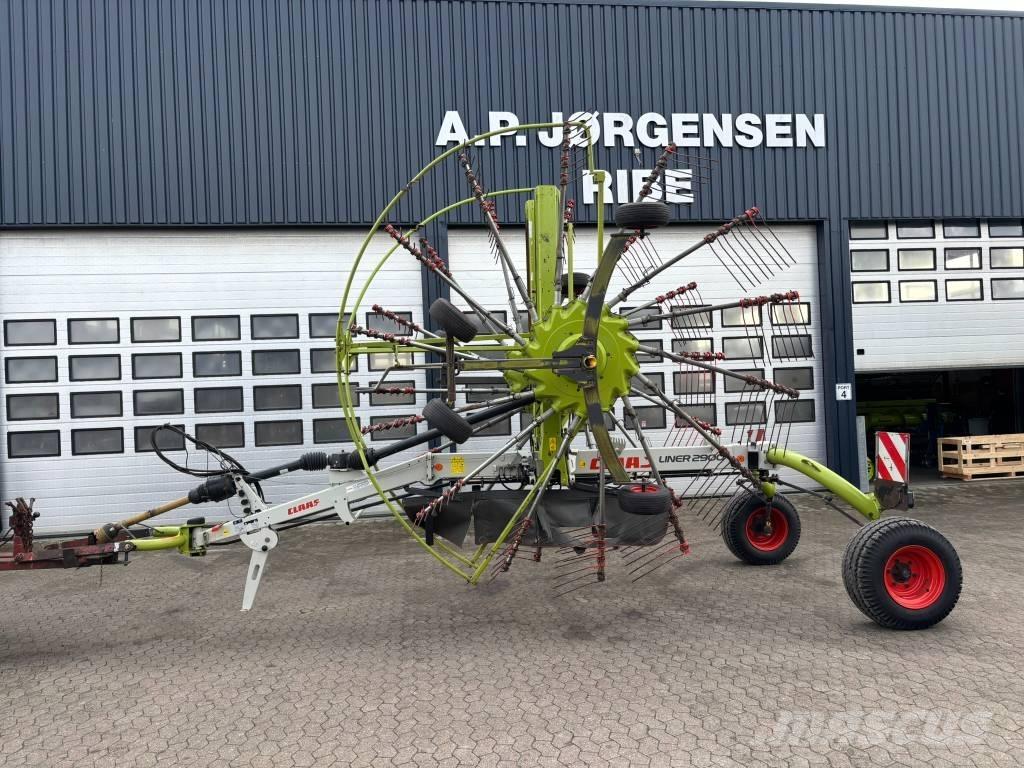 CLAAS Liner 2900 مكابس وميبسات التبن