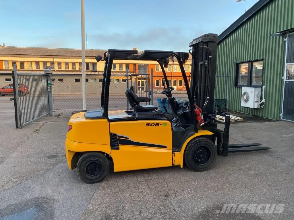 Hyundai 50 B-9 شاحنات ذات رافعات شوكية تعمل بالكهرباء