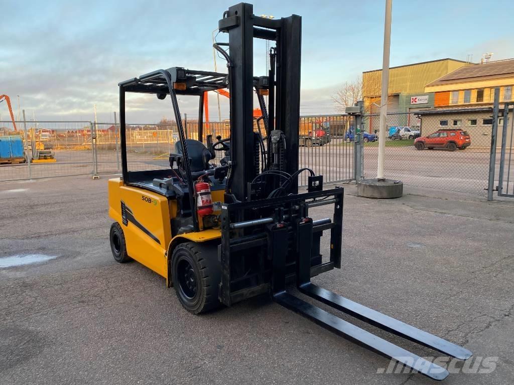 Hyundai 50 B-9 شاحنات ذات رافعات شوكية تعمل بالكهرباء
