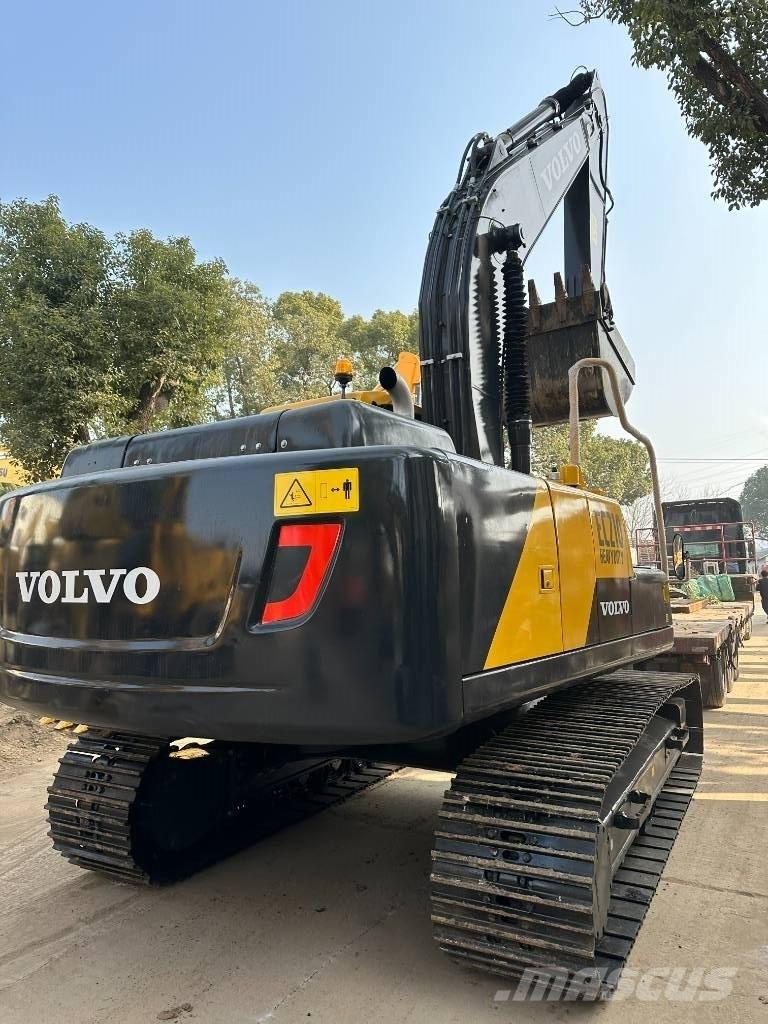 Volvo EC 210 حفارات زحافة