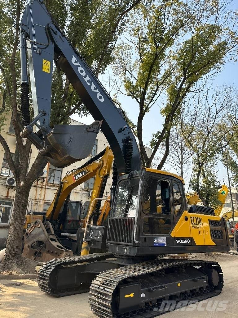 Volvo EC 210 حفارات زحافة