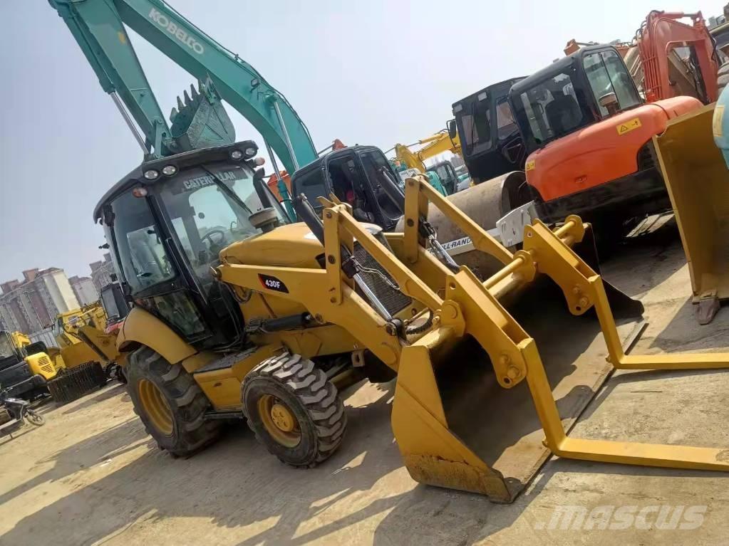 CAT 430F لوادر ذات جرافات عكسية