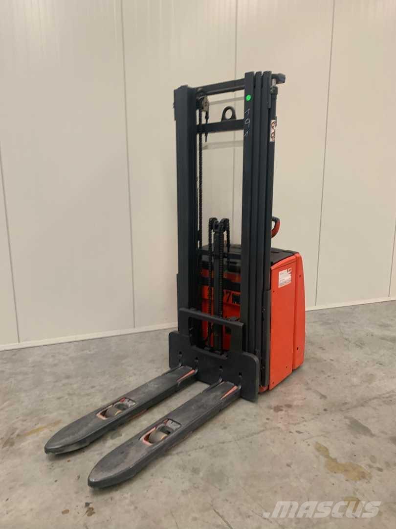 Linde L14I شاحنات مناولة ذاتية الدفع