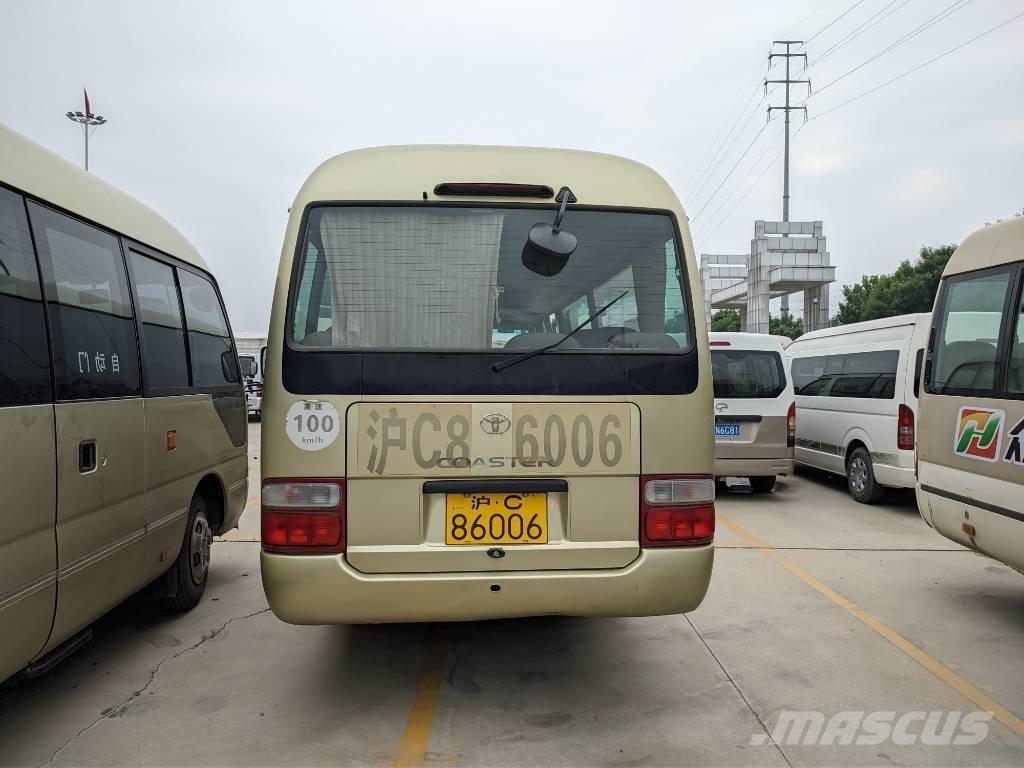 Toyota Coaster Bus حافلة صغيرة