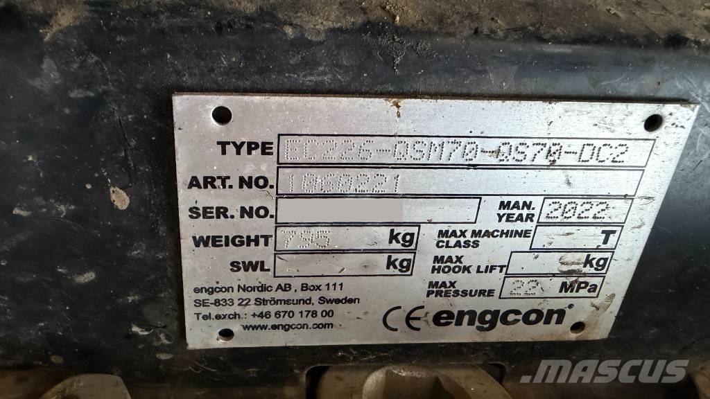 Kobelco SK 210 LC-11 حفارات زحافة