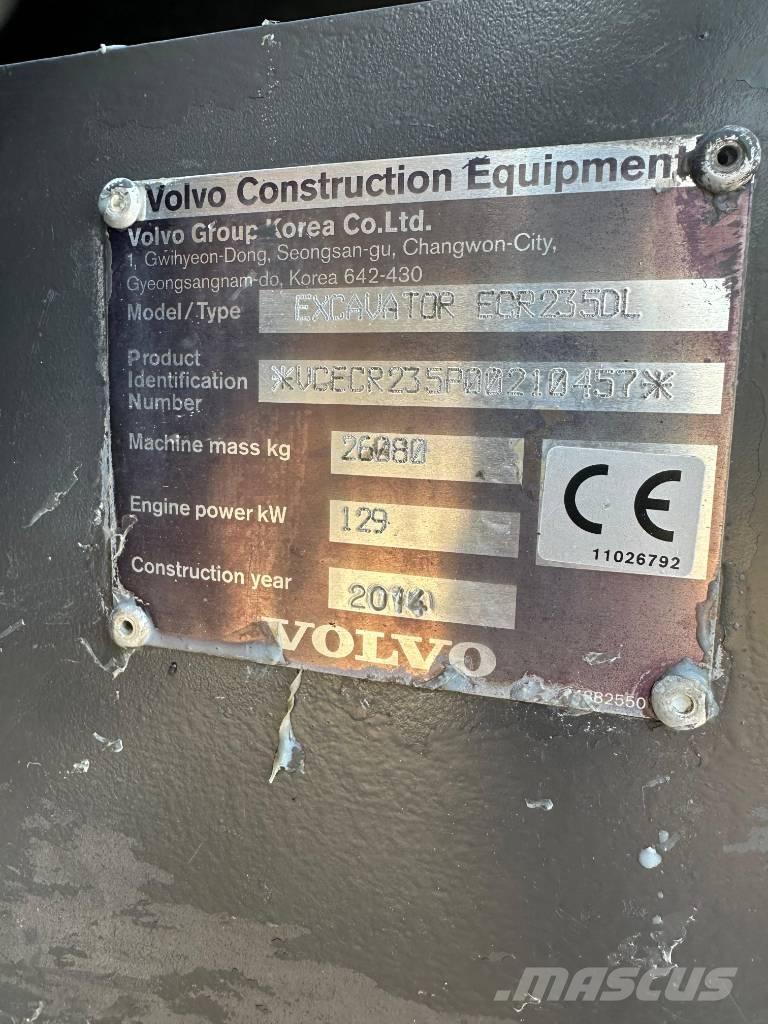 Volvo ERC235DL حفارات زحافة