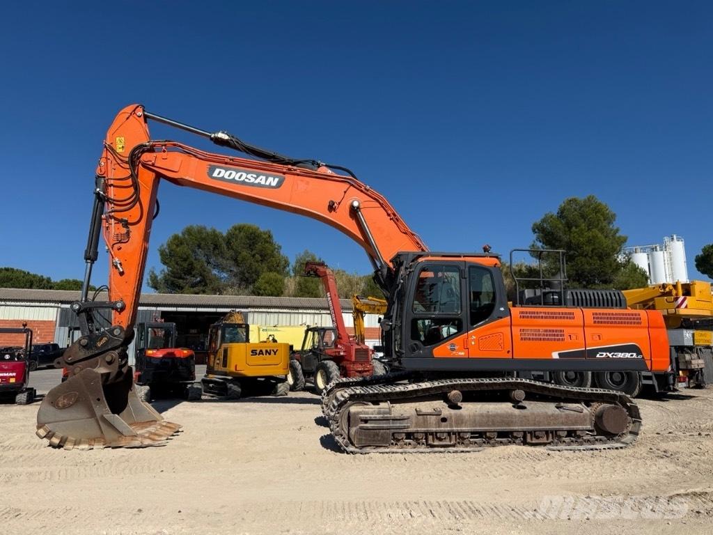 Doosan DX 380 LC حفارات زحافة