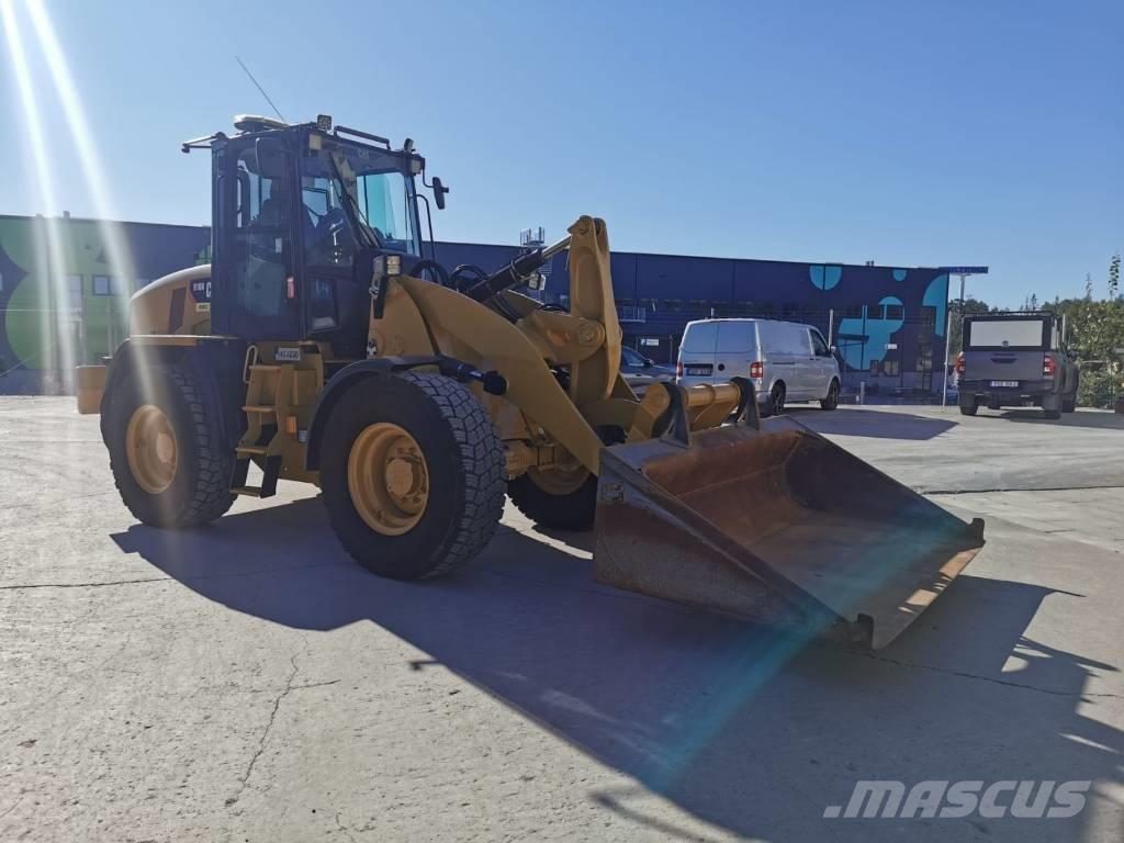 CAT 910 K لوادر بعجل