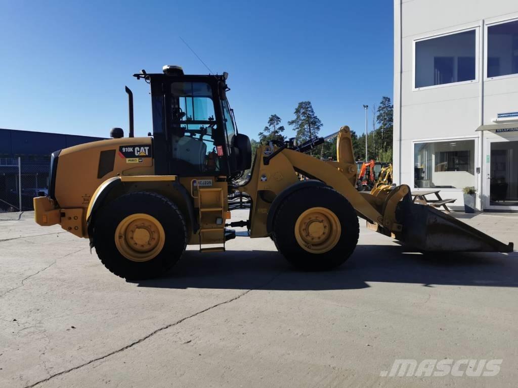 CAT 910 K لوادر بعجل