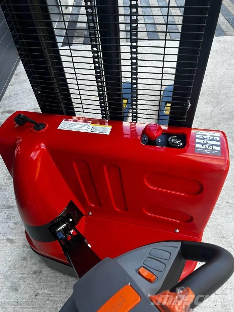 Heli CDD 12 معدات التكديس الجوالة
