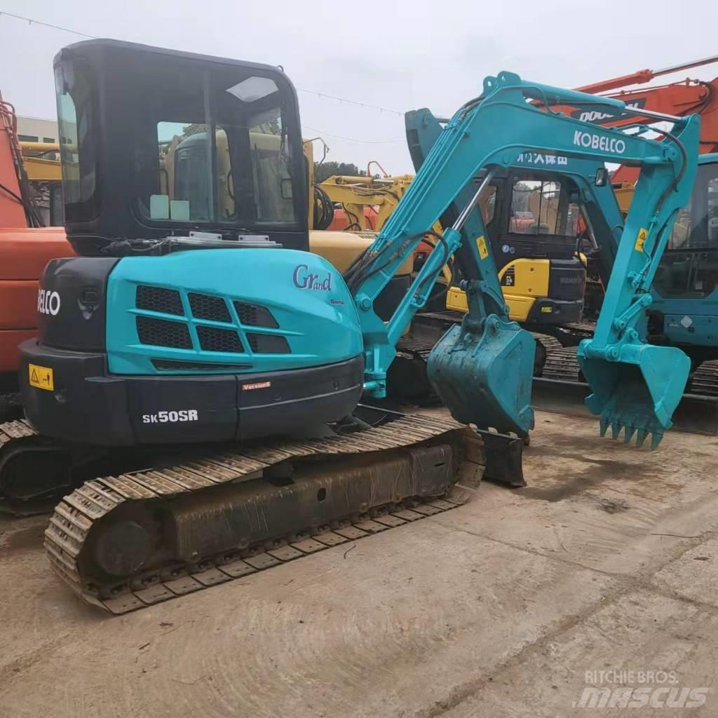 Kobelco SK 50 حفارات صغيرة أقل من 7 طن (حفارات صغيرة)