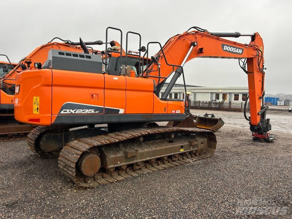 Doosan DX 235 LC-5 حفارات زحافة