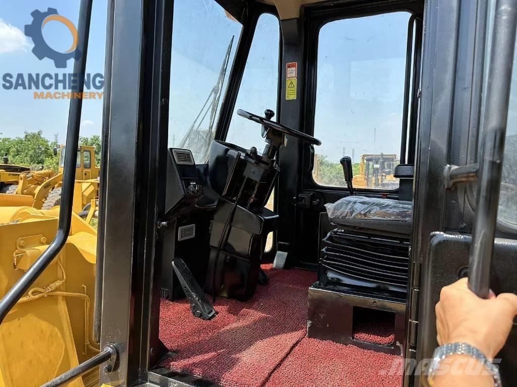 CAT 950G لوادر بعجل