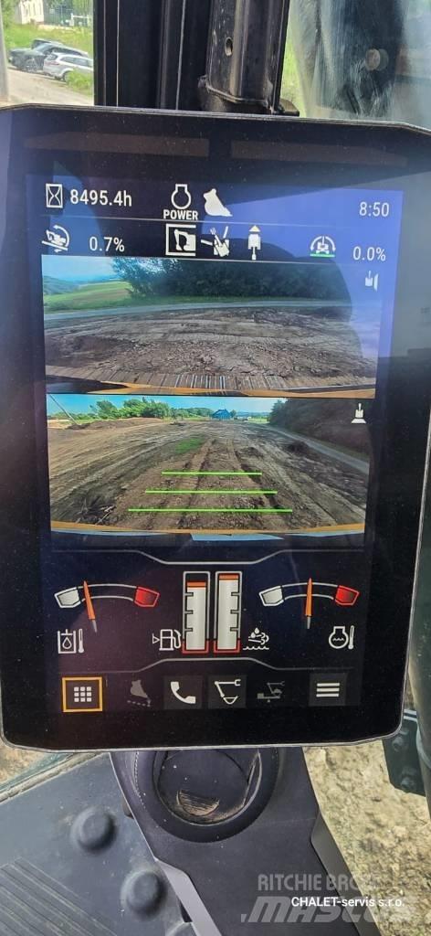 CAT 320 حفارات زحافة