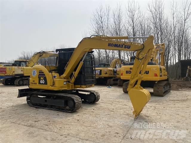 Komatsu PC 60-8 حفارات زحافة