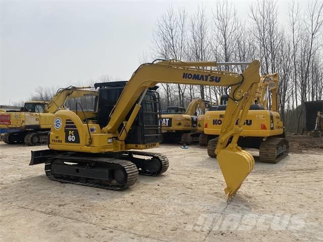 Komatsu PC 60-8 حفارات زحافة