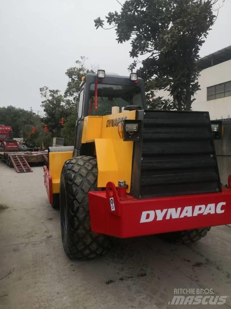 Dynapac CA 301 D مداحل أحادية الأسطوانة