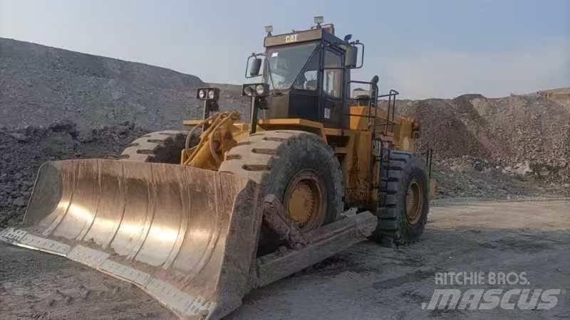 CAT 834 G بلدوزرات بعجلات
