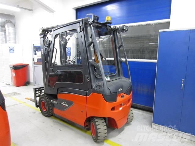 Linde E25 شاحنات ذات رافعات شوكية تعمل بالكهرباء
