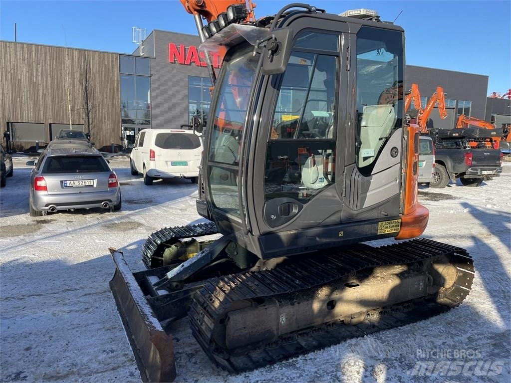 Hitachi ZX 85 US-5 A حفارات وسط 7 طن - 12 طن
