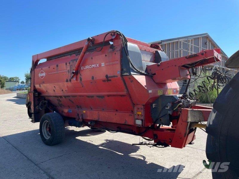 Kuhn Euromix B ملقمات خلاط