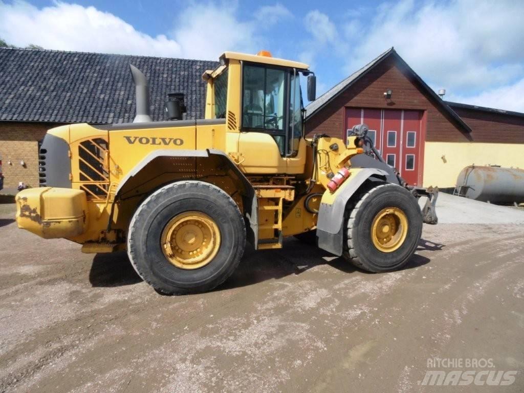 Volvo L 120 F لوادر بعجل