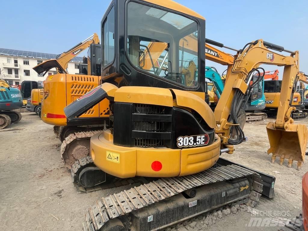 CAT 303.5 حفارات صغيرة أقل من 7 طن (حفارات صغيرة)