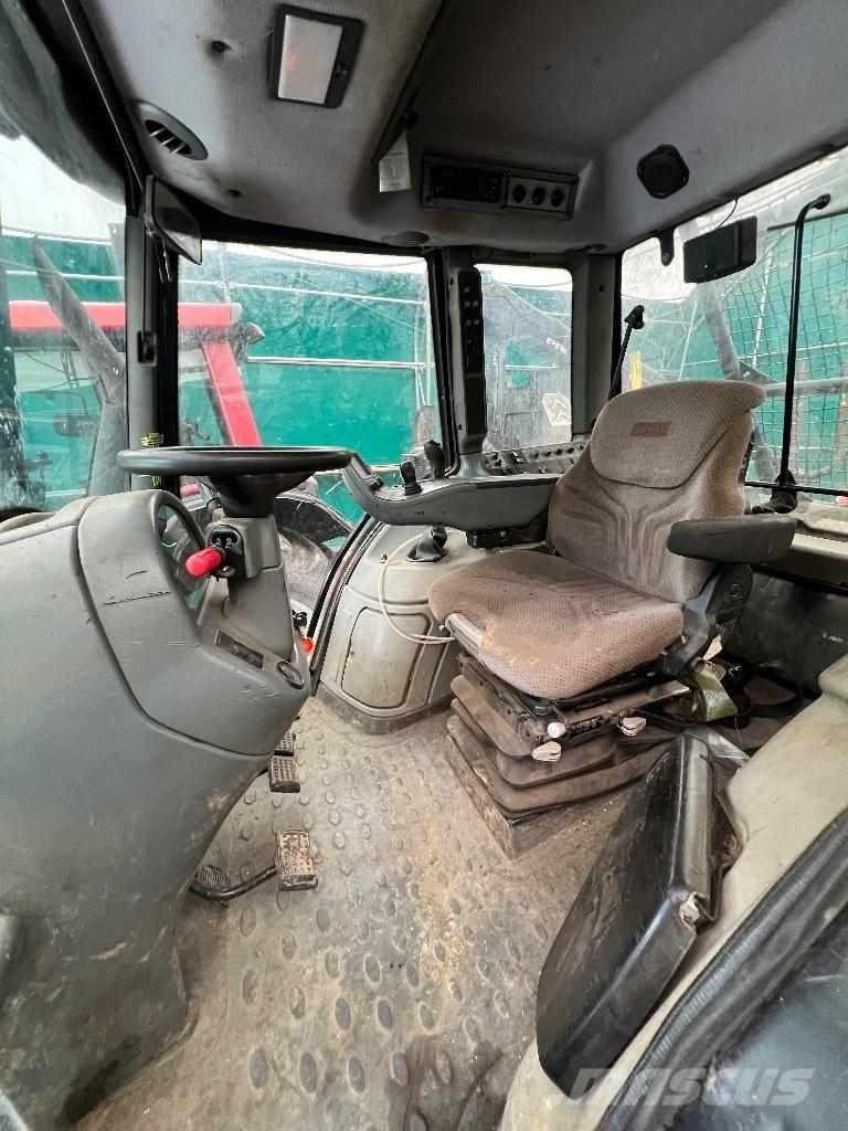 Valtra N 121 جرارات التحريج
