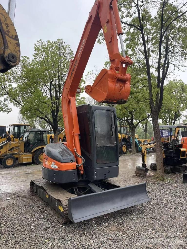 Hitachi 55 حفارات صغيرة أقل من 7 طن (حفارات صغيرة)