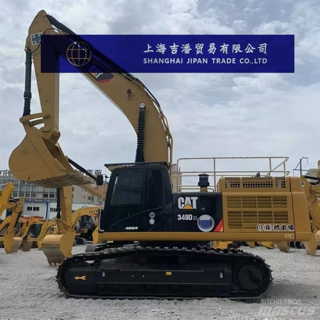 CAT 349 D حفارات زحافة