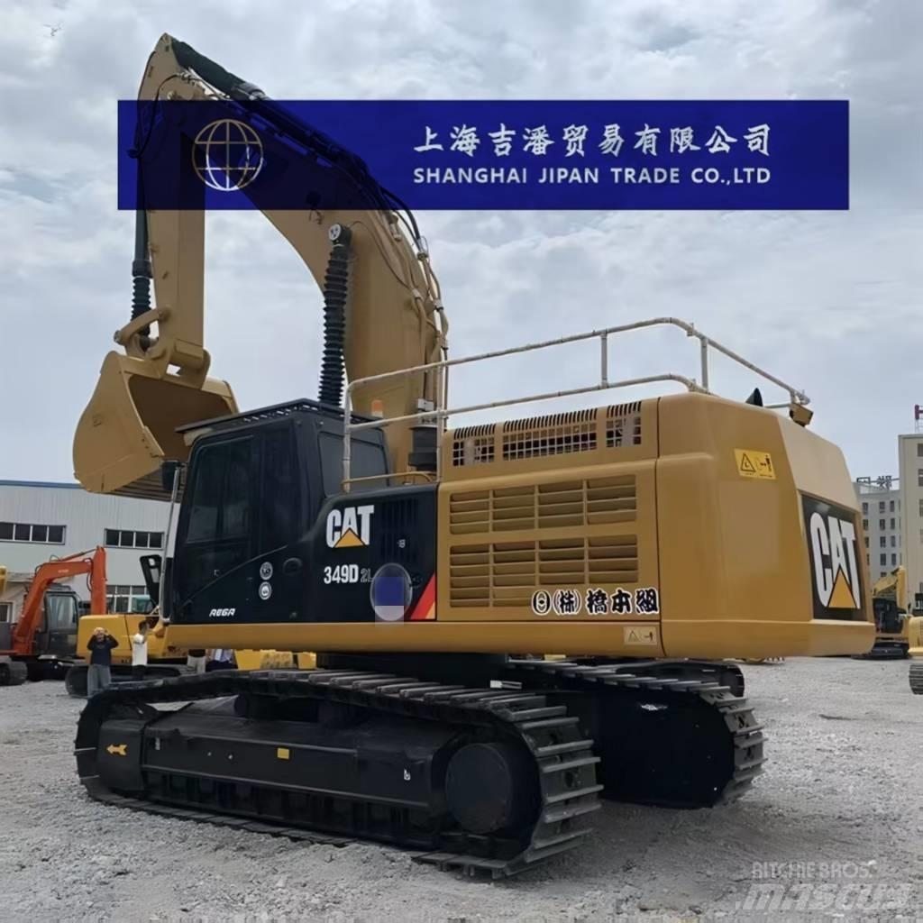 CAT 349 D حفارات زحافة