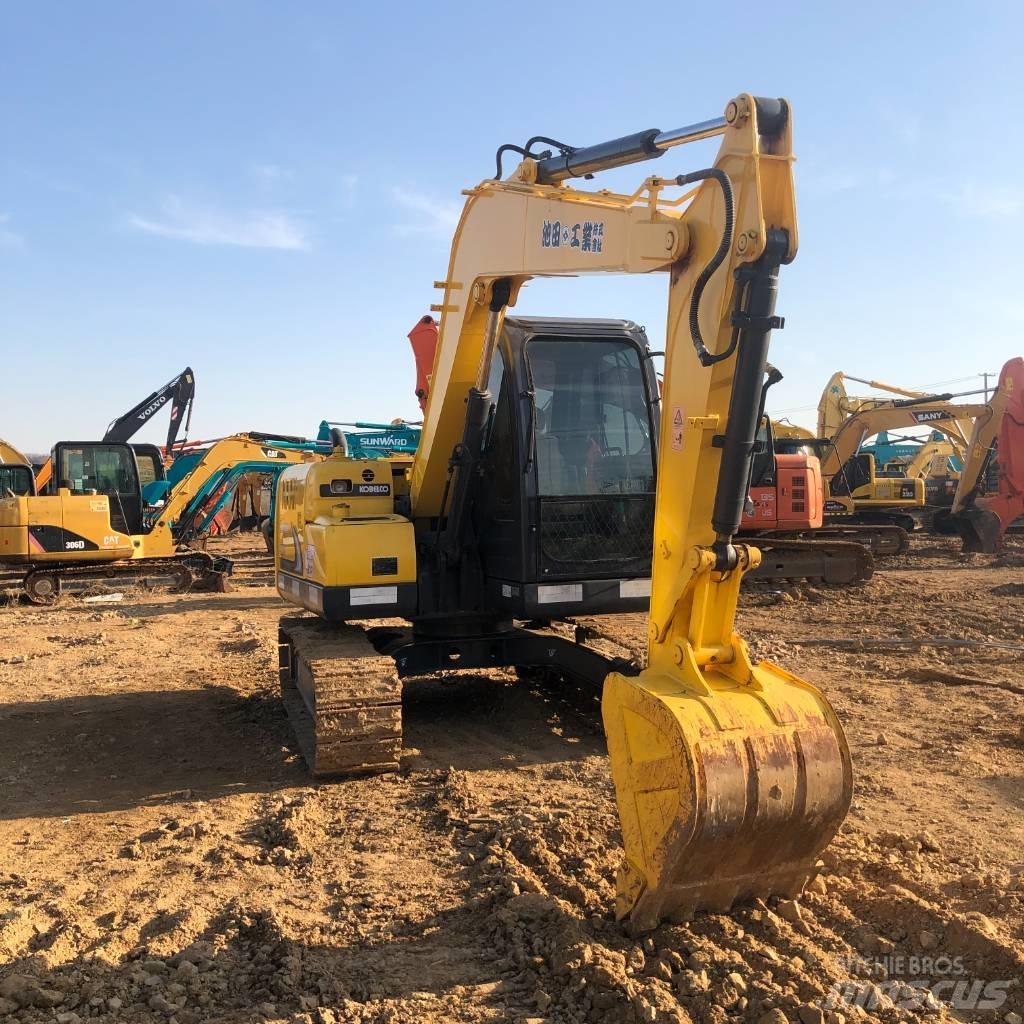 Kobelco SK 75 حفارات زحافة