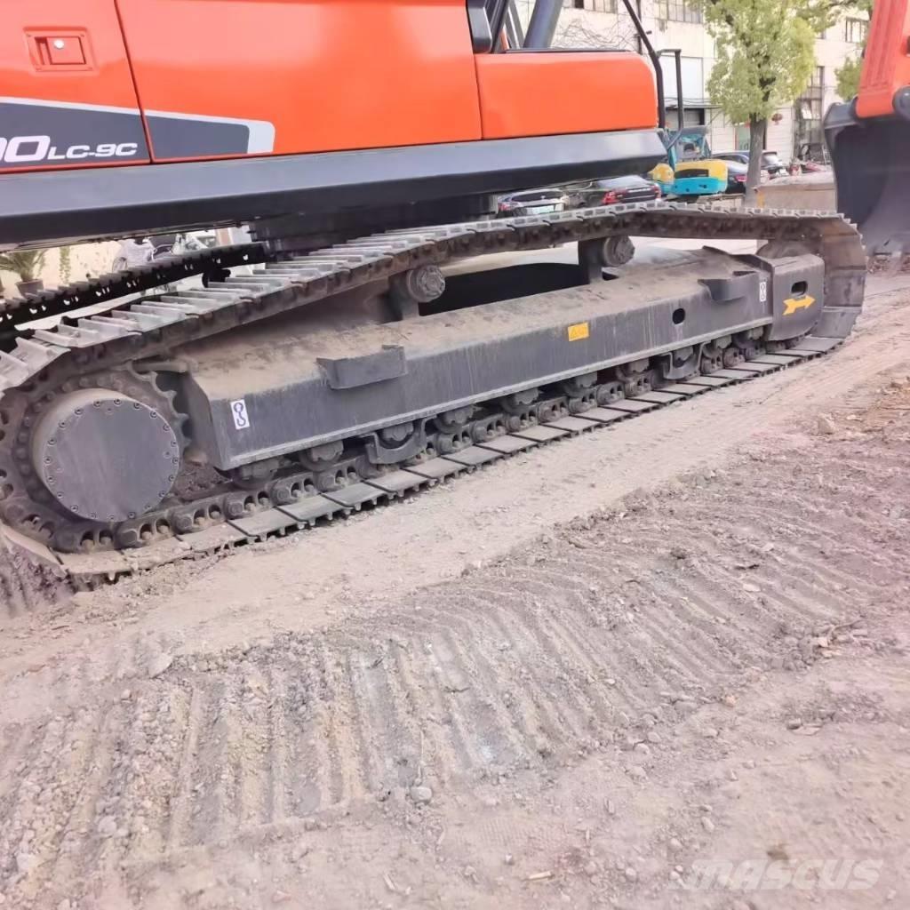 Doosan DX 300 حفارات زحافة