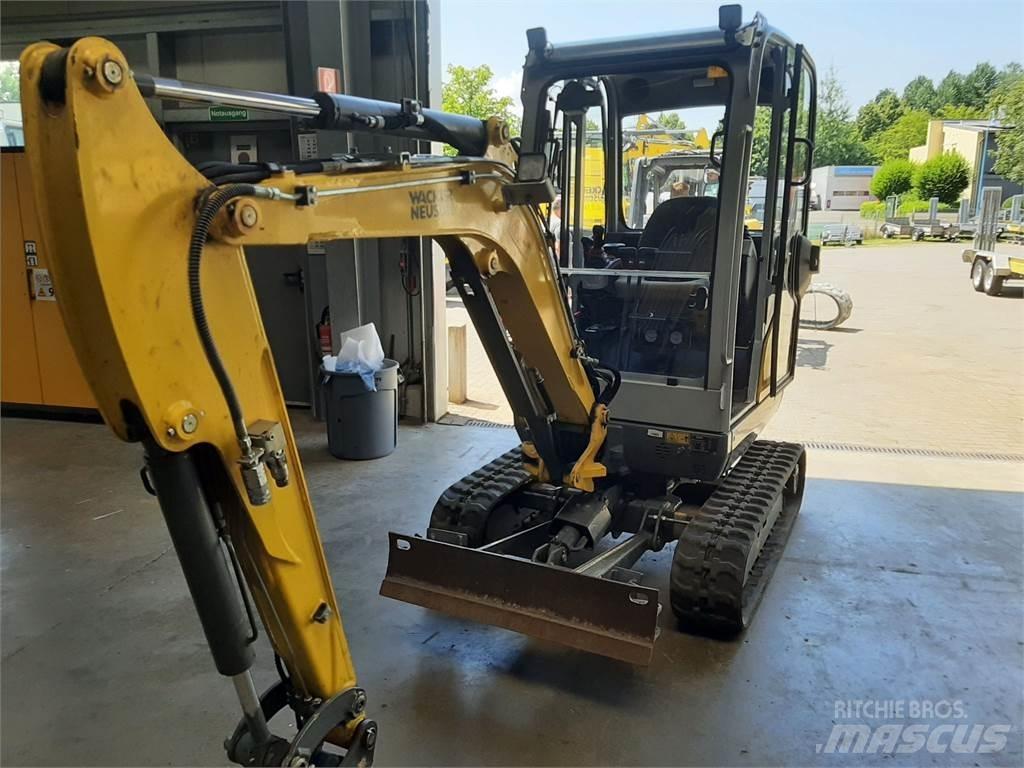 Wacker Neuson ET20 حفارات زحافة