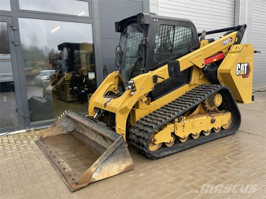 CAT 299D3 XE لوادر انزلاقية التوجيه