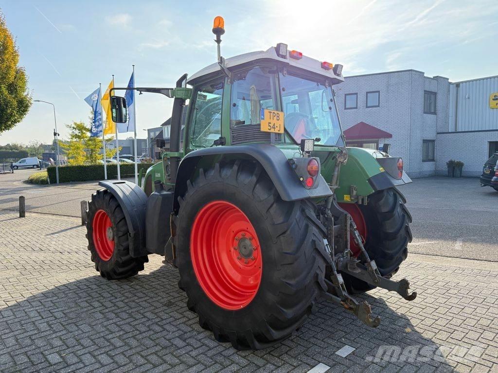 Fendt 712 Vario الجرارات