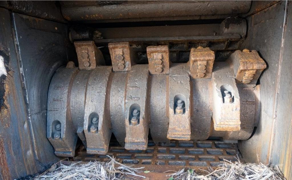 CBI 6400 T المطاحن الجذابة