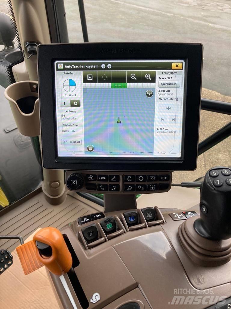 John Deere 6175 R الجرارات