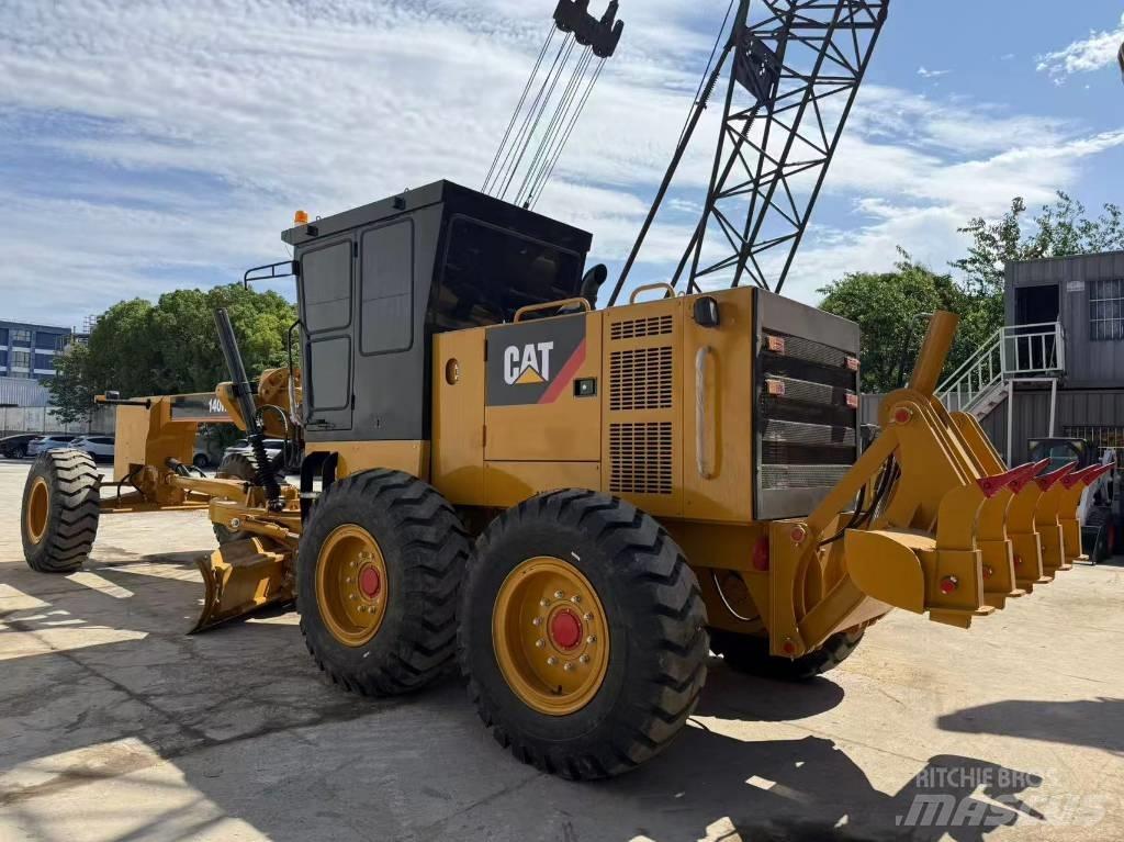 CAT 140 H معدات تمهيد الطرق