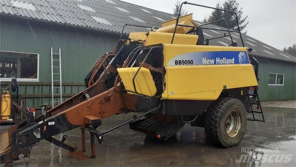 New Holland BB9090 الجرارات