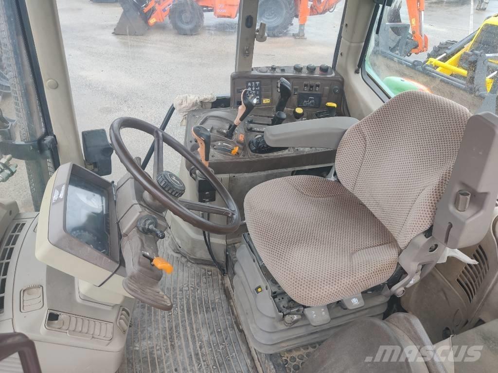 John Deere 6220 الجرارات