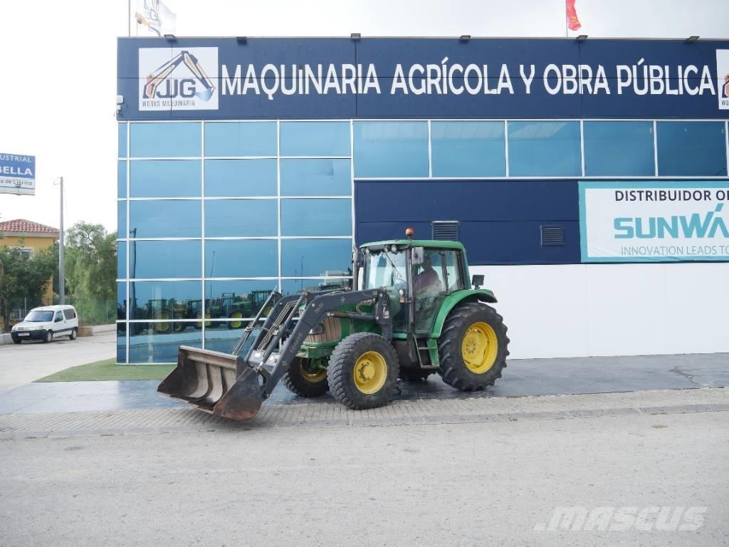 John Deere 6220 الجرارات