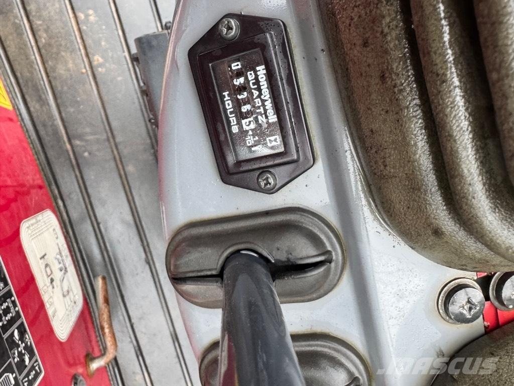 Yanmar SV08 (1E005) حفارات صغيرة أقل من 7 طن (حفارات صغيرة)