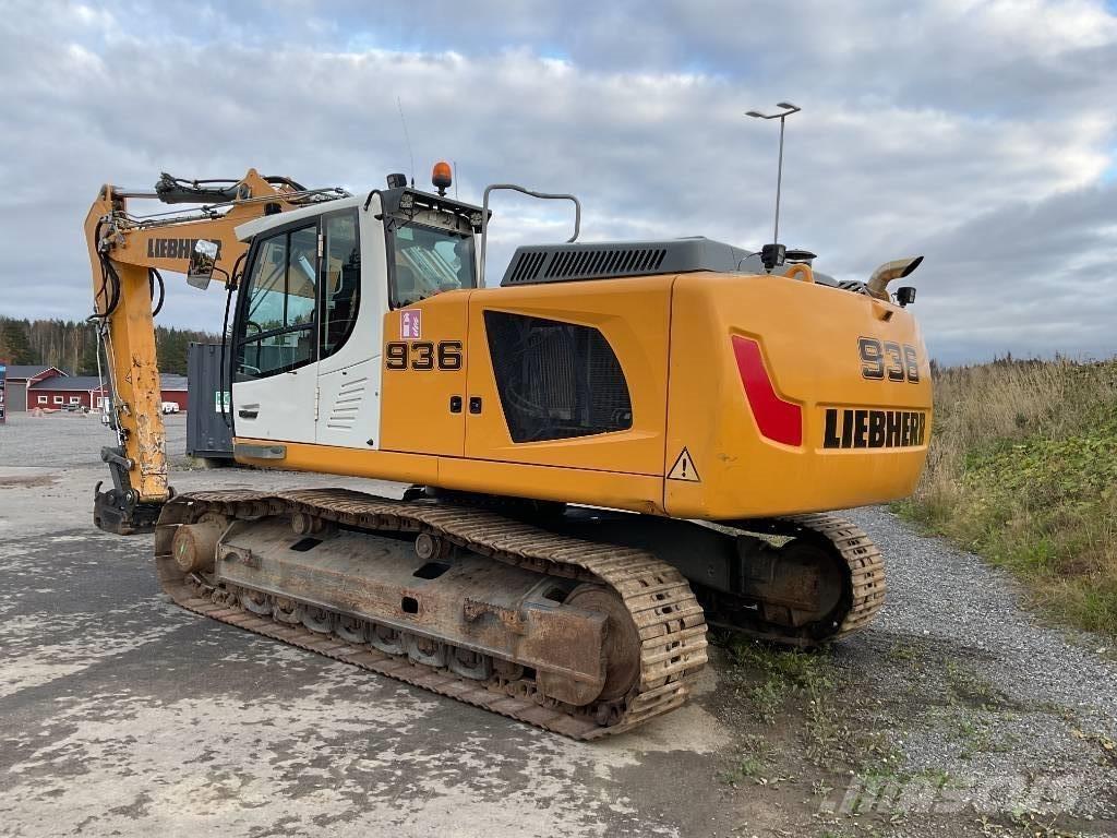 Liebherr R 936 LC حفارات زحافة
