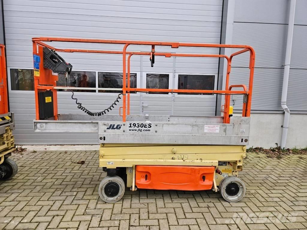 JLG 1930 ES رافعات مقصية الشكل
